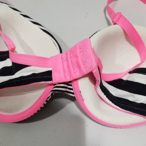 Victoria's Secret Striped Bra - Picture 3 of 6
